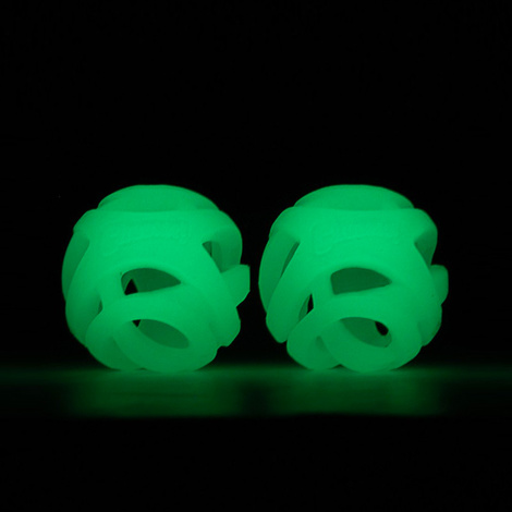 Chuckit Pet Supplies! Max Glow Air Fetch Glow-in-the-Dark Dog Toy, Small, 5 cm, 2-Pack.