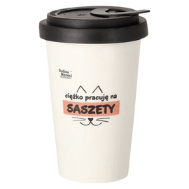Dolina Noteci 300 ml porcelain mug with a black lid. I work hard for those sachets