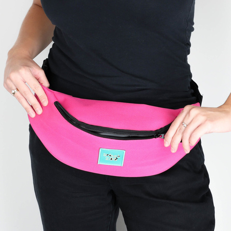Spółka Zoo Design Spacious fabric fanny pack. Color: Pink