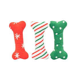 Zippy Paws Squeaky Dog Toy 3-Pack: Christmas-Themed Cubes
